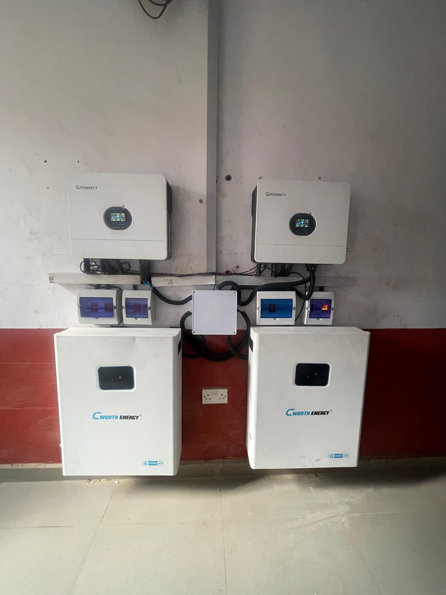Dual inverter and battery storage system installed for a commercial property
